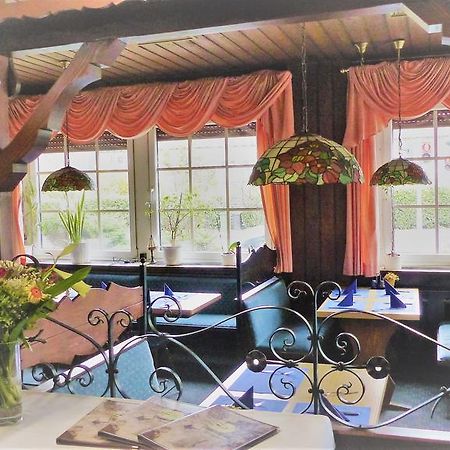Hotel Duemptener Hof مولهايم ان الرور دير المظهر الخارجي الصورة