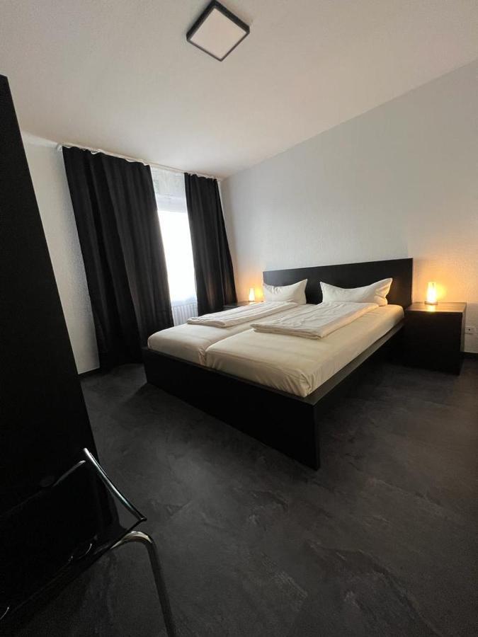 Hotel Duemptener Hof مولهايم ان الرور دير المظهر الخارجي الصورة