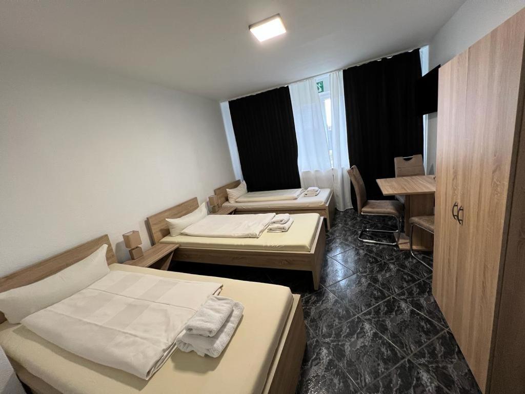 Hotel Duemptener Hof مولهايم ان الرور دير المظهر الخارجي الصورة