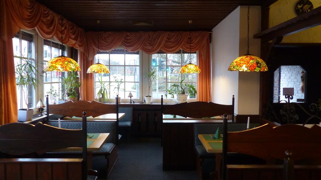 Hotel Duemptener Hof مولهايم ان الرور دير المظهر الخارجي الصورة
