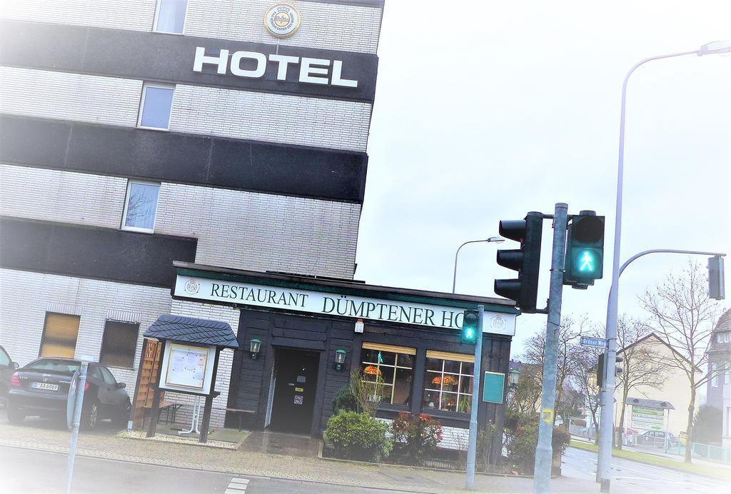 Hotel Duemptener Hof مولهايم ان الرور دير المظهر الخارجي الصورة